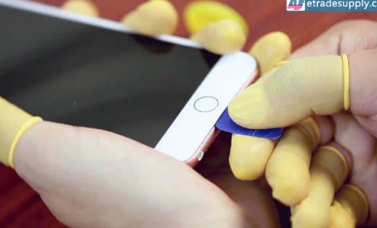 Miért ne próbálkozzunk házi módszerekkel, ha egy iPhone szerviz orvosolja a problémát?