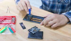 Az iPhone szerviz megoldja a legbonyolultabb problémákat is