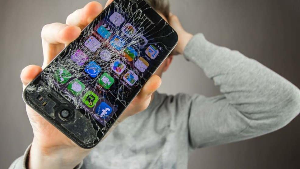 Az iPhone szerviz fontossága és a Watch szerepe