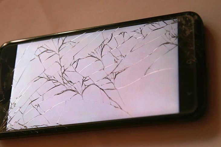 Hogyan készüljünk fel a telefon szerviz előtt? Adatmentés lépésről lépésre