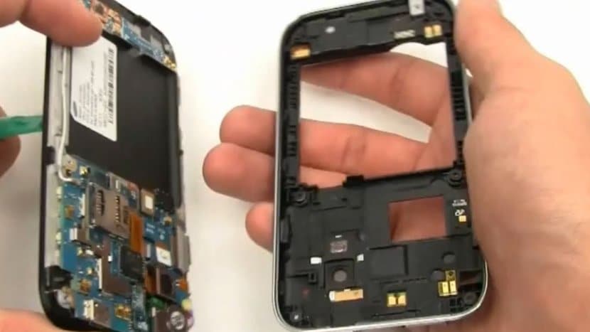 Hogyan segíthet a Samsung szerviz, ha törött a készülékünk?