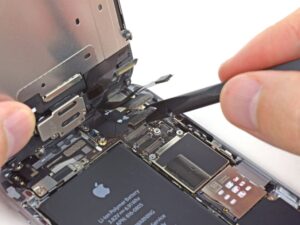 Az önvezető diagnosztikai rendszerek forradalma az iPhone szerviz világában